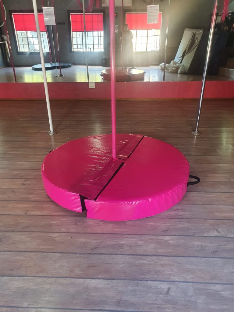 Pole Dance Crash Mat INTREPID TRADERS